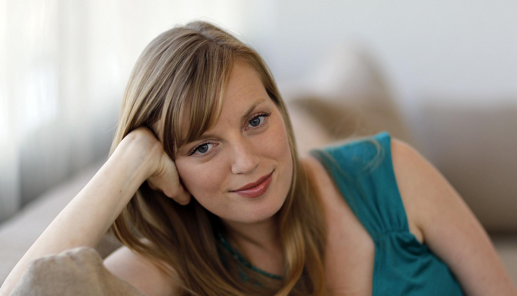 Happy Birthday to one of the Mongrel family members the super Sarah Polley! 