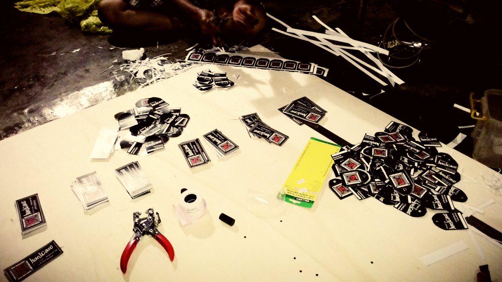 Gunting2 stiker dan label...