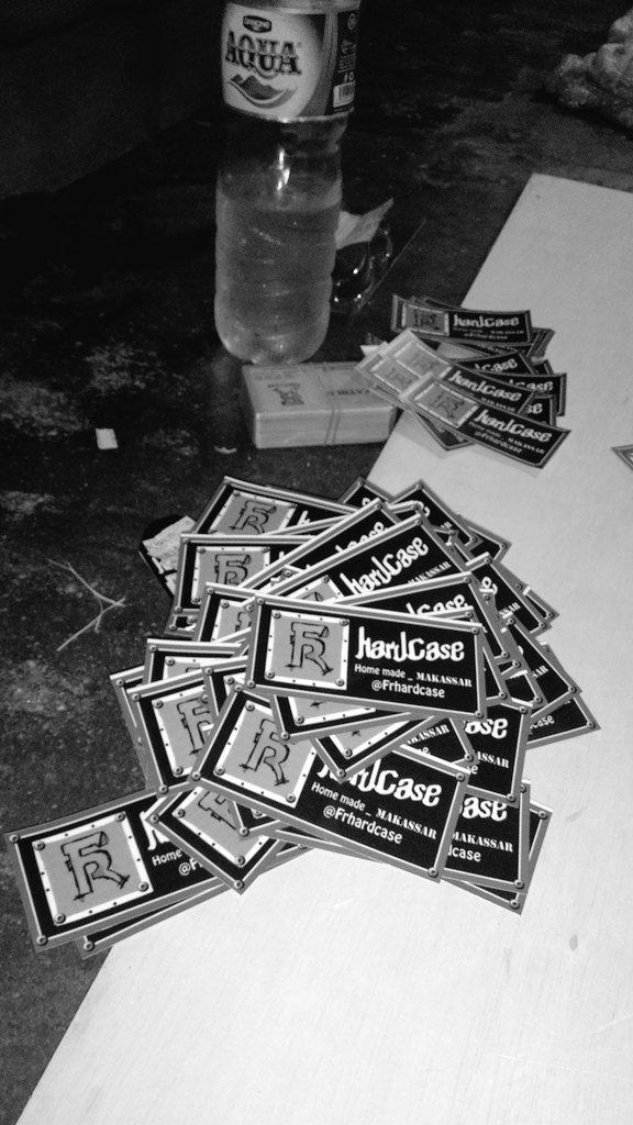 Stiker <a href="/FRhardcase/">FR hardcase</a>