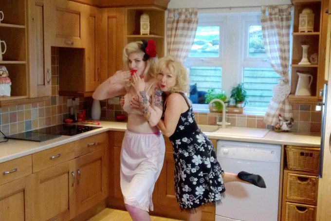 Watch NylonSue's leaked NSFW photo on TwXstars