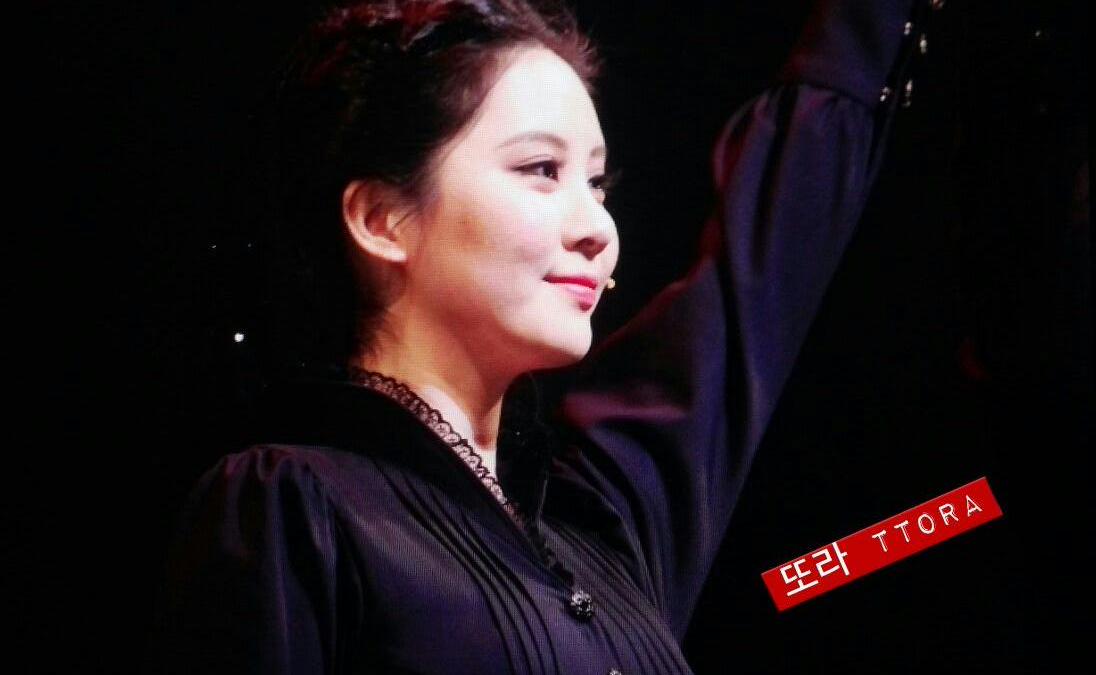 [OTHER][10-11-2014]SeoHyun tham dự buổi họp báo cho vở nhạc kịch mới của cô "Gone With The Wind" - Page 2 B61T7KVCMAAOavc