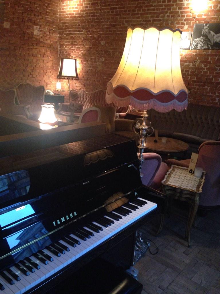 eeckievents's tweet photo. First event of 2015 for #eeckievents for #onlineheroes #antwerpen #josephines http://t.co/uotzAZz9Ck