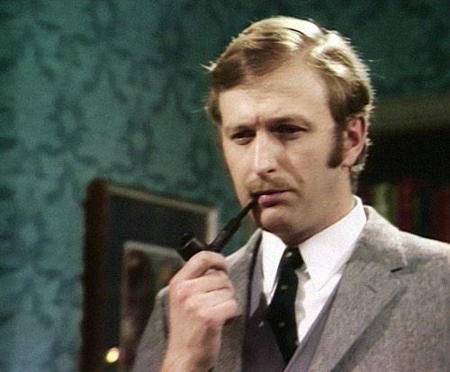  happy birthday to the messiah ! I mean Graham chapman :-D 