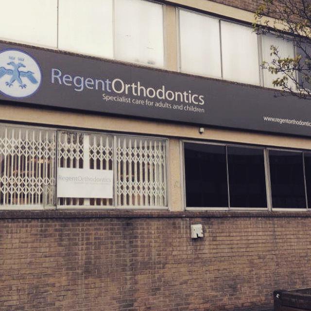 ButterfieldSign's tweet image. A new fascia sign installed at Regent Orthodontic&apos;s new site! #fasciasign #Bradford #Manninghamlane