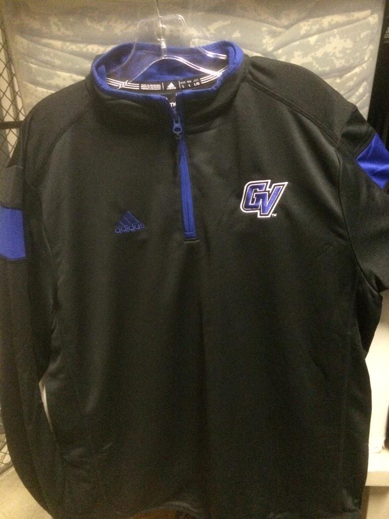 Doug_Lipinski's tweet photo. GVSU Basketball tonight 6/8pm FieldHOUSE Arena. RT: 4 chance to win a warm Adidas 1/4 zip. Let's Rock the HOUSE! http://t.co/jei4OHL57N