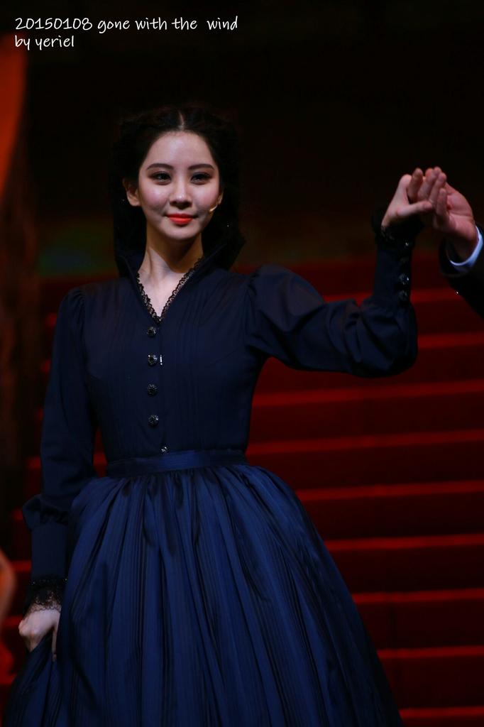 [OTHER][10-11-2014]SeoHyun tham dự buổi họp báo cho vở nhạc kịch mới của cô "Gone With The Wind" - Page 2 B61tyA3CIAADVzc