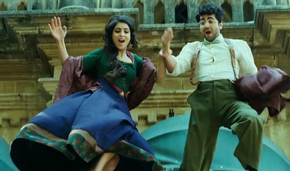 Bollyhungama's tweet photo. Chk out the song Maazaa My Lord from #Hawaizaada *ing @ayushmannk @pallavisharda http://t.co/irXhFRtDaF http://t.co/4Vzx66M0Qy