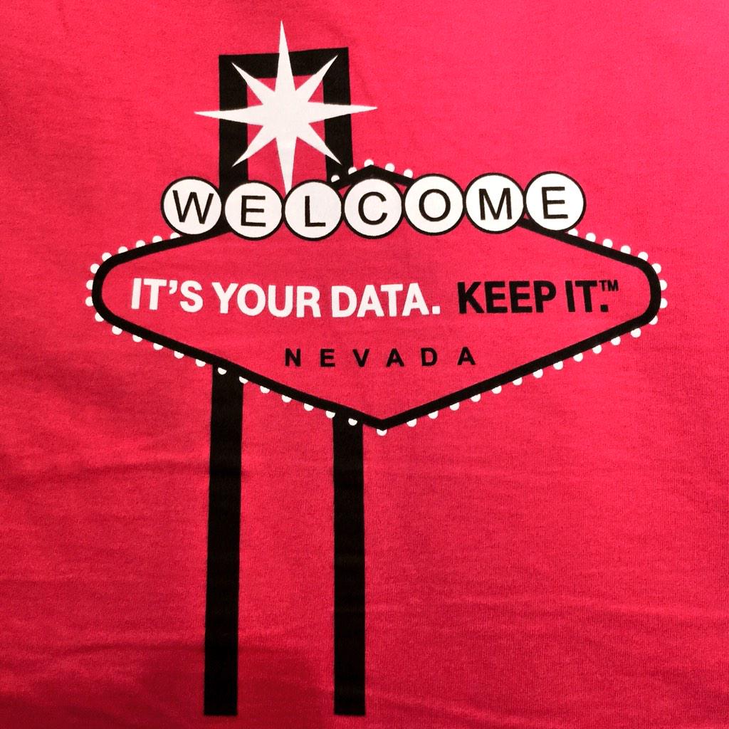 askdes's tweet image. Amazing day at #CES2015 yesterday! @TMobile rocked the #DataStash Dash for 30 winners! Remember it's YOUR Data!