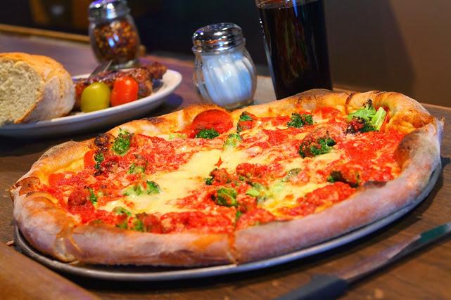 GoogleLocalBOS's tweet image. Here&apos;s @gothamist&apos;s list of local spots to visit when in town. What would you recommend? goo.gl/juxOp2