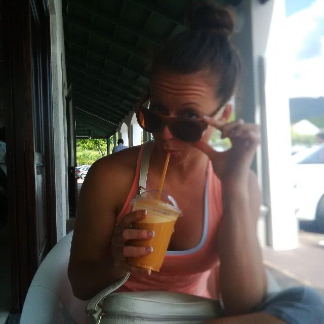 JodyCalitz's tweet image. Veggie #juicing &amp;amp; #plantprotein to build a healthy, happy &amp;amp; hot 🔥 body 😉🌱💪🌿 #Lifematrix #AbsoluteOrganix