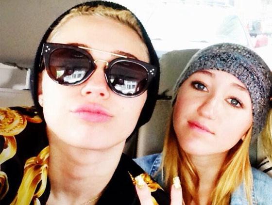 Hoy esta cumpliendo 15 años Noah Cyrus, la hermana de Miley. Happy Birthday  