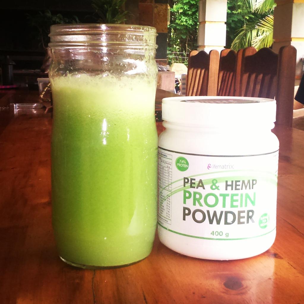 JodyCalitz's tweet image. Veggie #juicing &amp;amp; #plantprotein to build a healthy, happy &amp;amp; hot 🔥 body 😉🌱💪🌿 #Lifematrix #AbsoluteOrganix