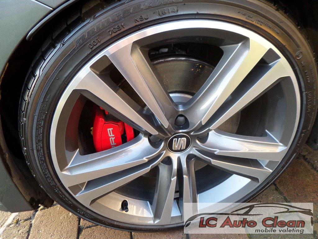 LCAutoClean's tweet image. @SEAT_cars_UK #LeonCupra280 #MaintenanceValet &amp;amp; @LElementsUK Paint Freezer Sealant #MobileValeting #MiltonKeynes