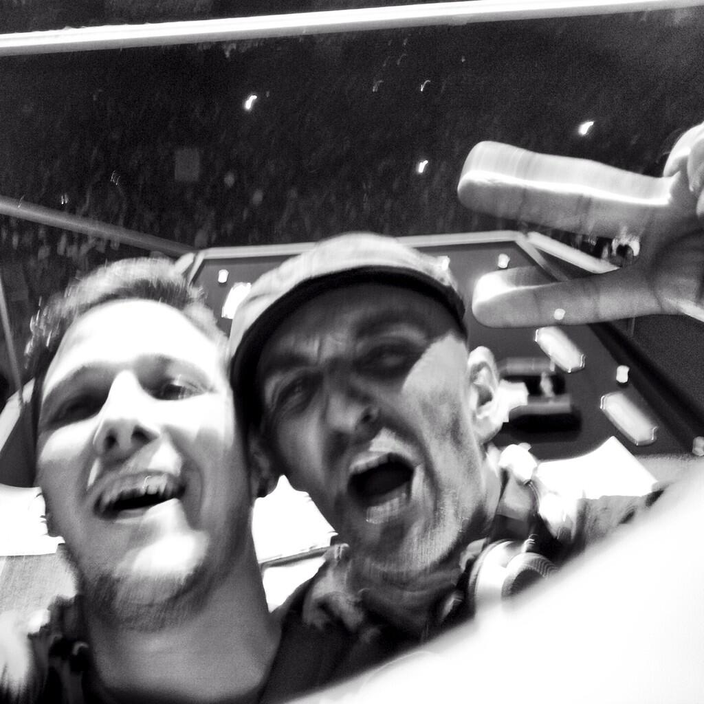 Los40Dance's tweet photo. Hasta el sab @Arturograo1 10h @Maxima51Chart
Ahora #faraON @RamsesLopezFM #TheNights
http://t.co/WOW1Ckllny #YoMaxima http://t.co/LL1QfuxQOq