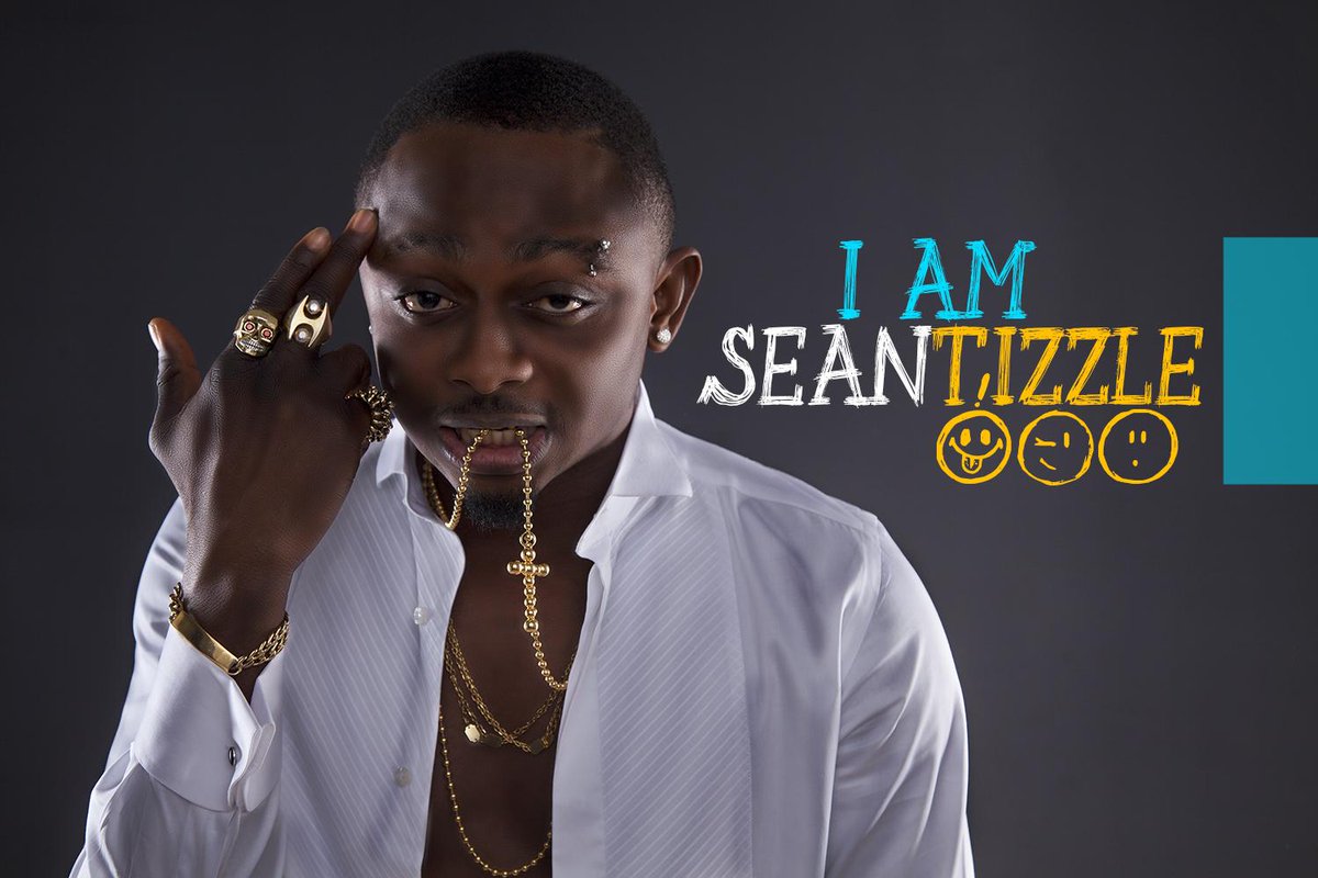 TheArtofGamesUK's tweet photo. Proof That Sean Tizzle Is Bleaching.. See Leaked DM With Dencia http://t.co/eQ9NeaMbef  #FNNisTwo http://t.co/85imeBOEsj