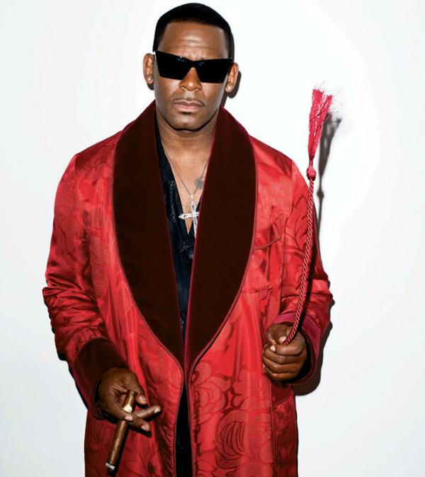   R. Kelly celebrates his 48th year w/ his own \Happy Birthday\ song:   LOL