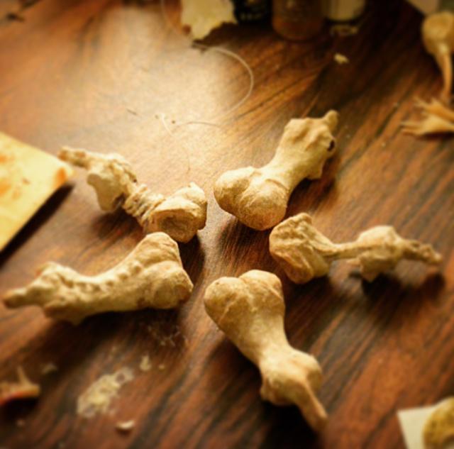 puppet_devils's tweet image. Synchronized puppet buttz! @Theremina 
#BUTTS #nothey'renottesticles,guys #deargodwaittheyreallylookliketesticles