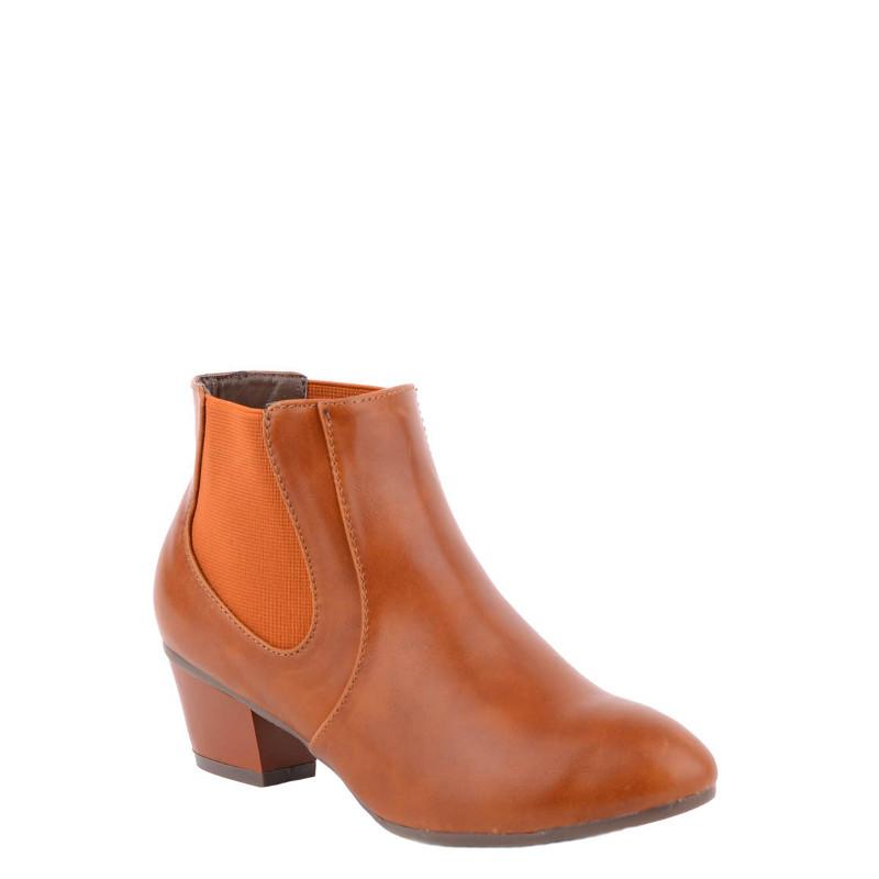 SkyScraperHeels's tweet photo. These #Chelseaboots are almost sold out now at just £9.99 don't miss out !! >> http://t.co/XOGb5PbKqI http://t.co/IVANfc0eFe