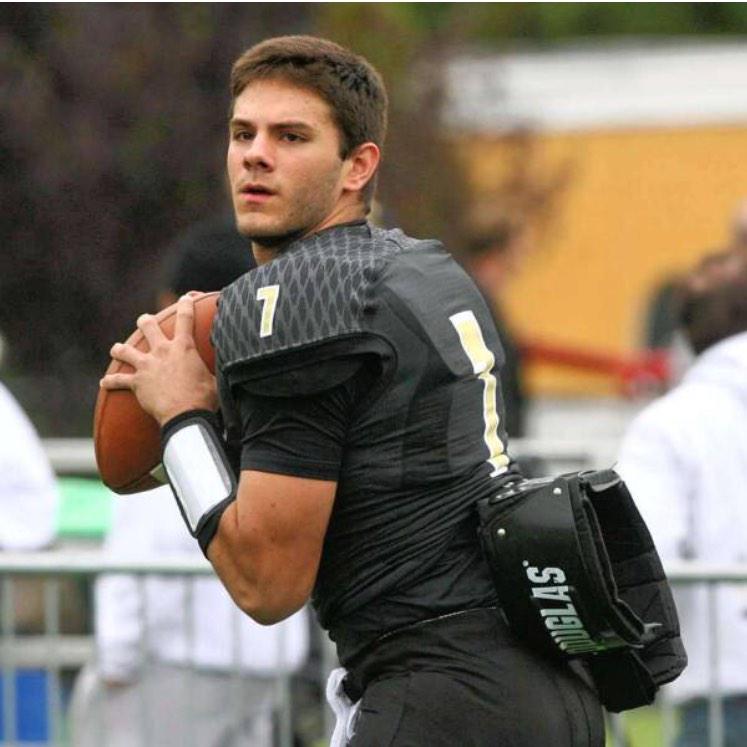 BillyRayTweets's tweet photo. #WillyWinner this kid is going to dominate at the next level http://t.co/cTdGarvUja