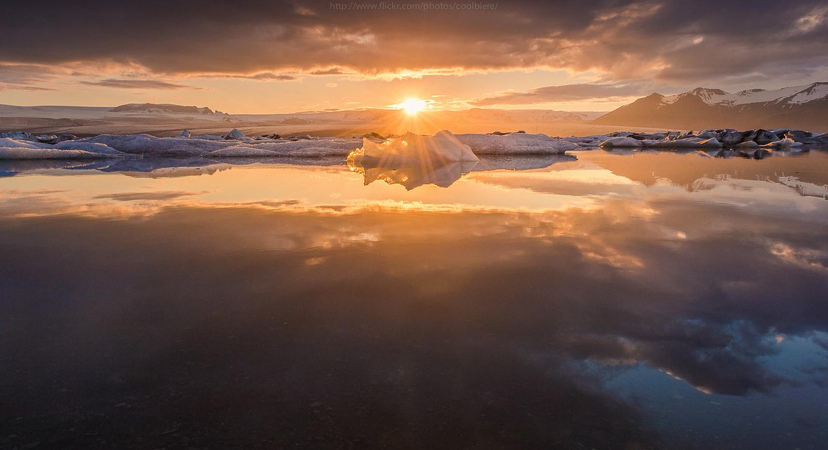 Gabriele_Corno's tweet photo. Fire on Ice ......by CoolBieRe ™ http://t.co/kKWnX31BBP