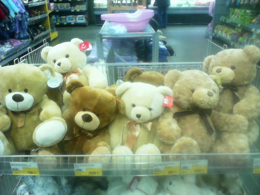 arinadob77's tweet photo. Successfully walked in a shop after bread:D http://t.co/KBlCgDucZu