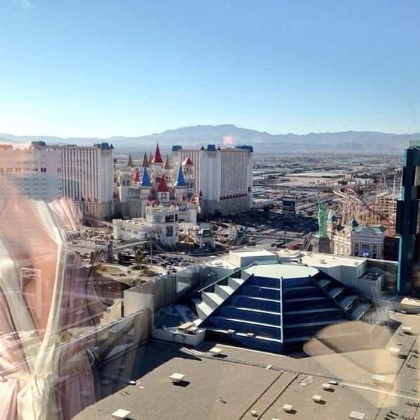Slutfactory76's tweet image. Hey Vegas