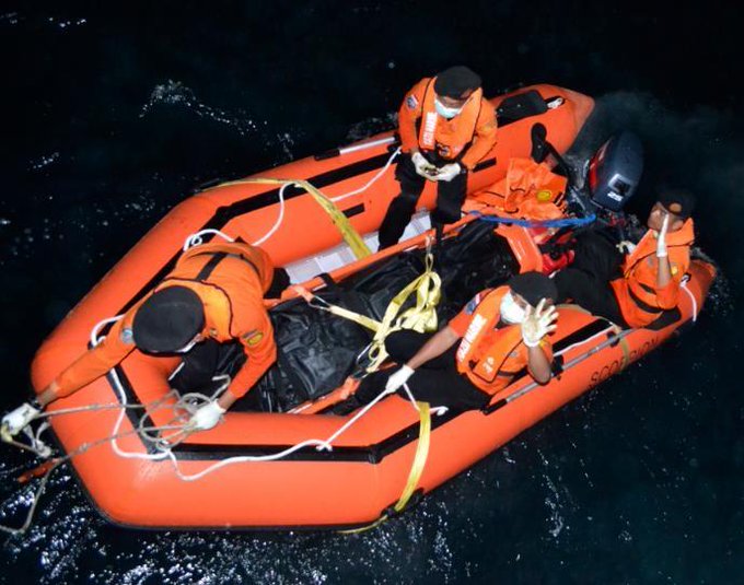 View image on Twitter