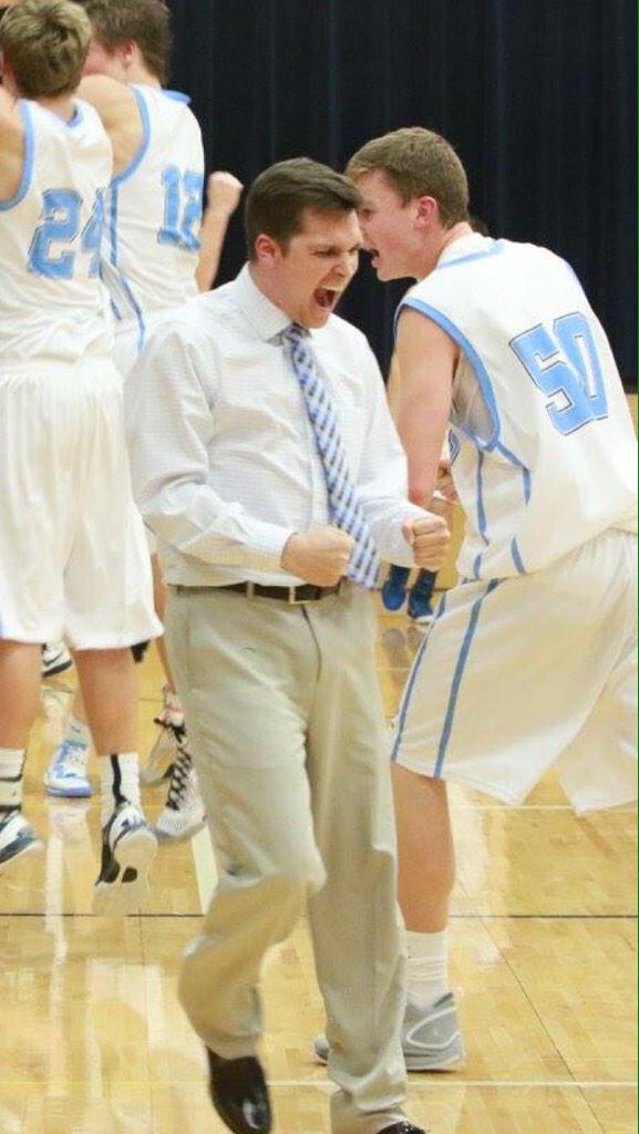 sdykstra11's tweet photo. When it's a PE day so you can wear sweatpants and a polo http://t.co/ZPH5oDH6Rs