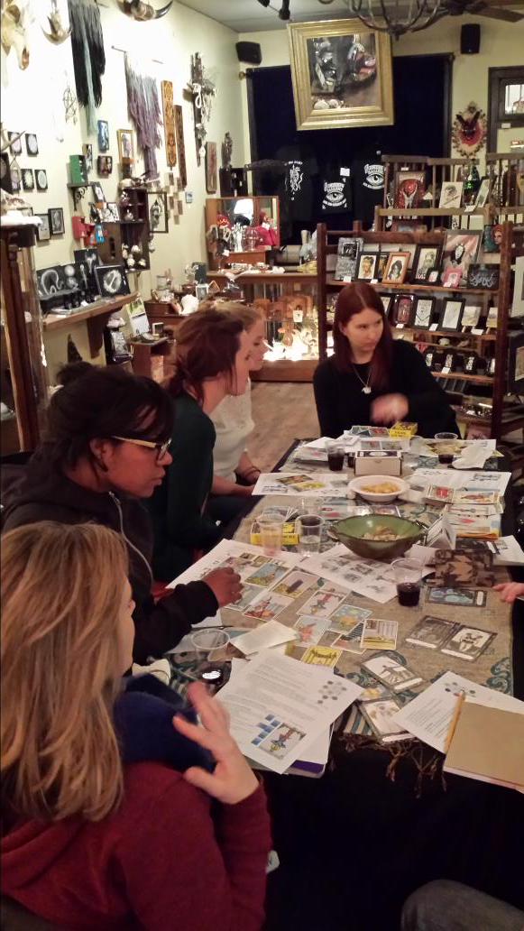 Sideshow Gallery tweet media