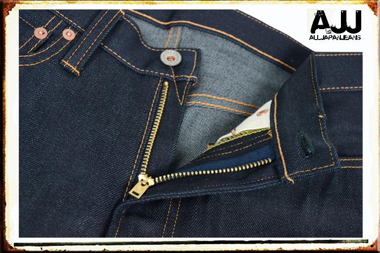 ALLJAPANJEANS's tweet photo. 【AJJ-002ZF】13oz Gray Weft Model
どこか泥臭さを感じる深い黒みを帯びた色合いへと表情を変える1本です！
http://t.co/N3XyBslTXu http://t.co/qIYs8BdGbp