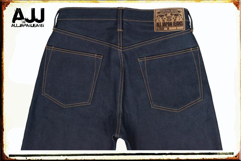 ALLJAPANJEANS's tweet photo. 【AJJ-002ZF】13oz Gray Weft Model
どこか泥臭さを感じる深い黒みを帯びた色合いへと表情を変える1本です！
http://t.co/N3XyBslTXu http://t.co/qIYs8BdGbp