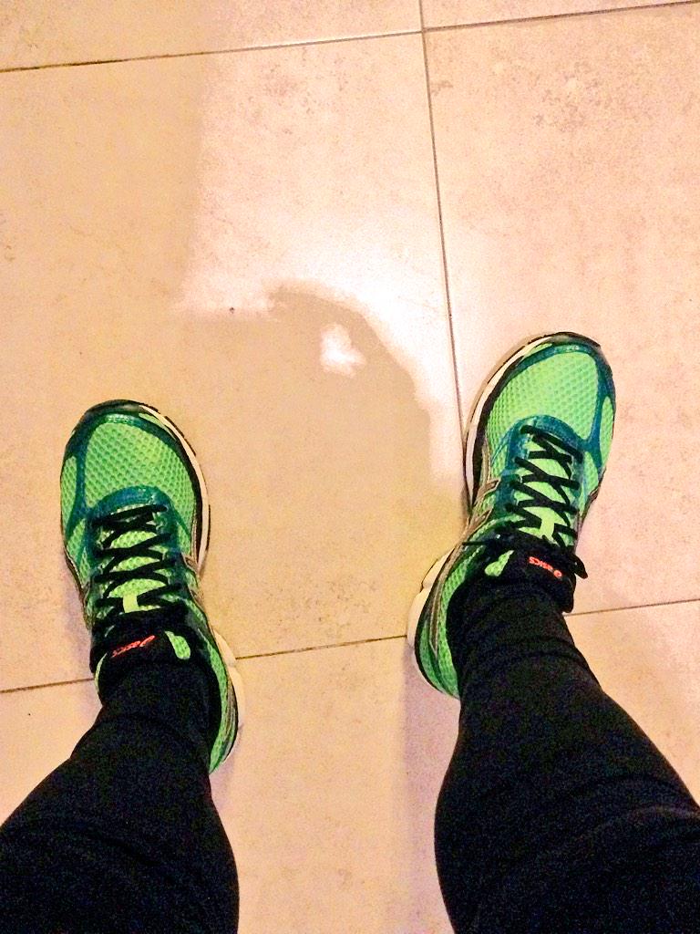 adozarandieta's tweet photo. La primera cita del año será la media maratón de Huelva. ¡Los Reyes me dejaron nuevas armas! @ASICSspain #Cumulus16 http://t.co/IAXl82nVr0