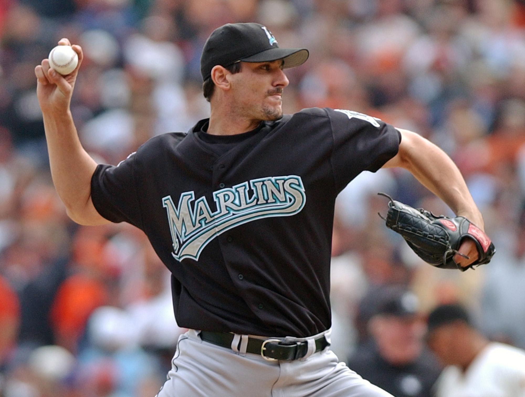 Happy birthday to 2003 World Series champion & broadcaster, Carl Pavano! 