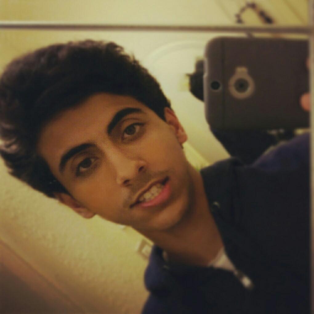 zd00000's tweet photo. Me 😋 http://t.co/GcPIhfsu2I