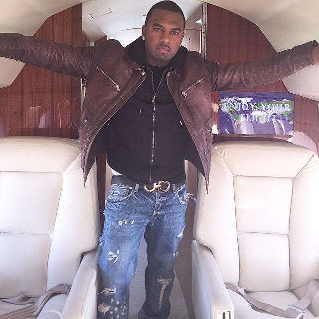 TheHarlemHotBoy's tweet photo. #TBT #YesterdayFlow ππ #GucciLeather β
#VersaceHoody β
#FerragamoBelt β
#SwagCaptain #JetAbility βοΈ #MiteWannaHolla π http://t.co/MVwvXciVAk