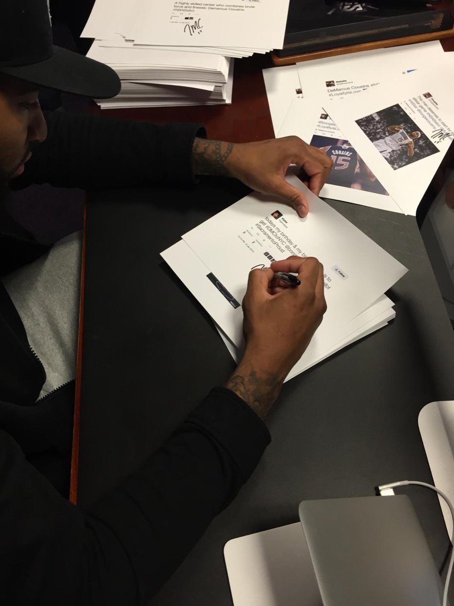 boogiecousins's tweet photo. @gemelyse happy bday!! http://t.co/pEEzP0fkDa
