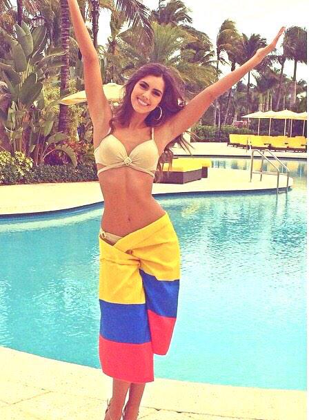 casa_famososCo's tweet photo. Qué tal la hermosa paulina Vega? Pisa firme en miss universo. Qué opinan ustedes. Opinen y menciónenme para ver sus o http://t.co/6OFDYs3Erd