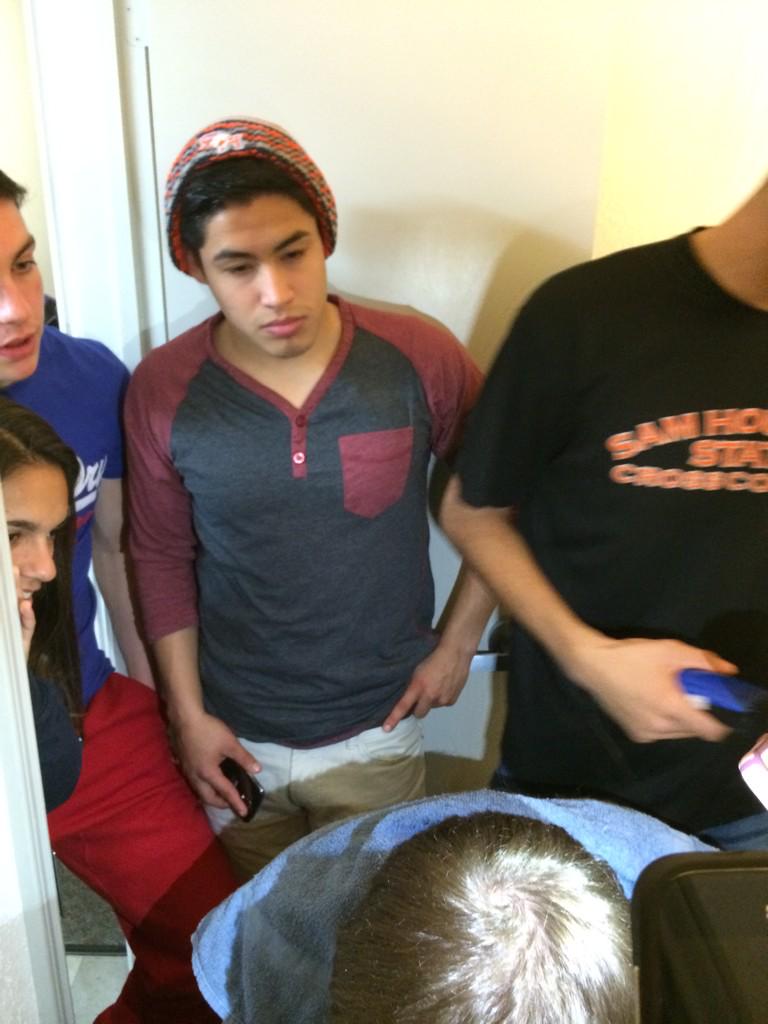 Joeksosa's tweet photo. "@jakealexanderXC: My teamπ #SamCross http://t.co/WS80CtIhrz" 5 dollars #SamCrossCuts hmu