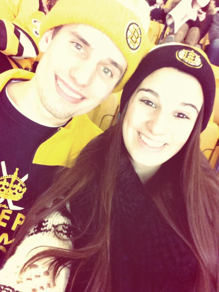 Jillian_Mercer's tweet photo. First Bruins game! #NHLBruins http://t.co/B4dscVxDV4