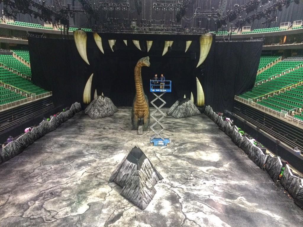 Walking w/ Dinosaurs tweet media