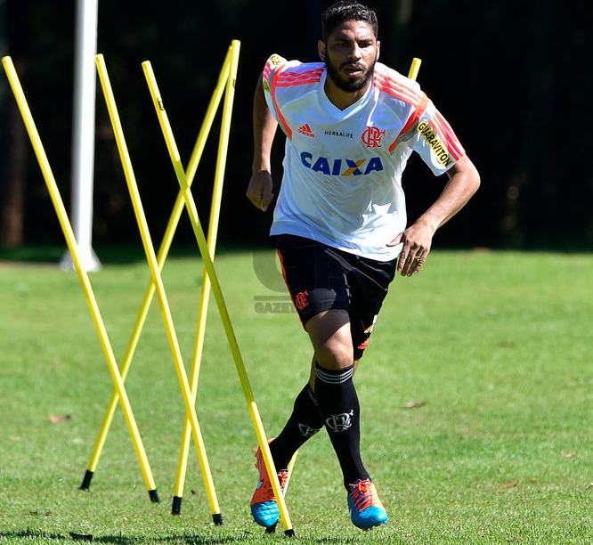 14WallaceReis's tweet photo. A fé move montanhas e a persistência vence obstáculos. http://t.co/hAsMsAsD5K