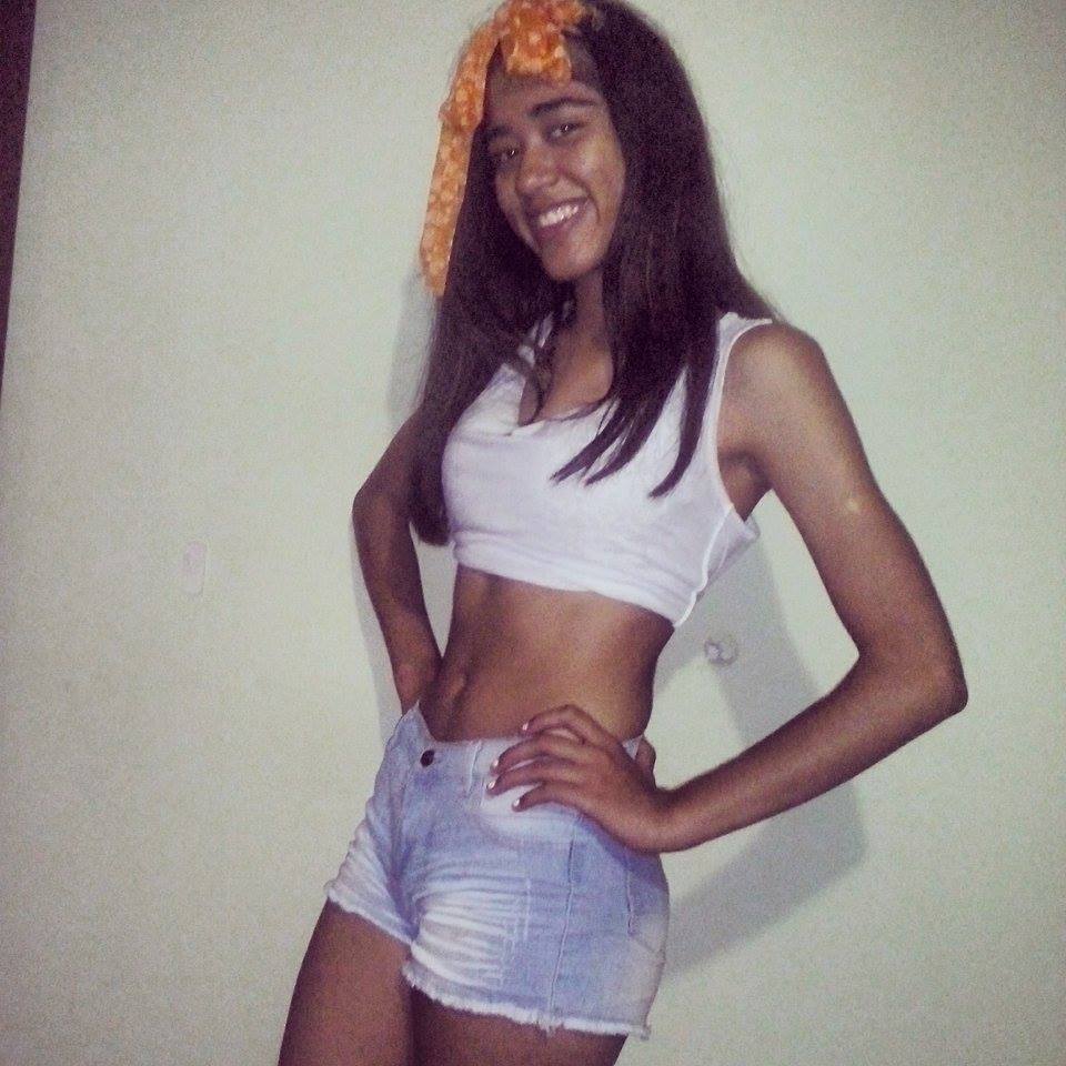 iaraluisinaaleg's tweet photo. #Me #Emboleeeee http://t.co/cnWXNYTBQr