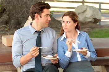 anna_irish's tweet photo. “@ringbyspringlu: "Relationship Goals" are just rich attractive people... I just wanna be Jim and Pam. http://t.co/0GRfB7mGaB” @EmmaMathis94