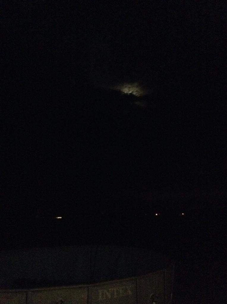 say_hello_erica's tweet image. The cloud covered moon in Lake Los Angeles #abc7eyewitness #cloudymoon #themoon