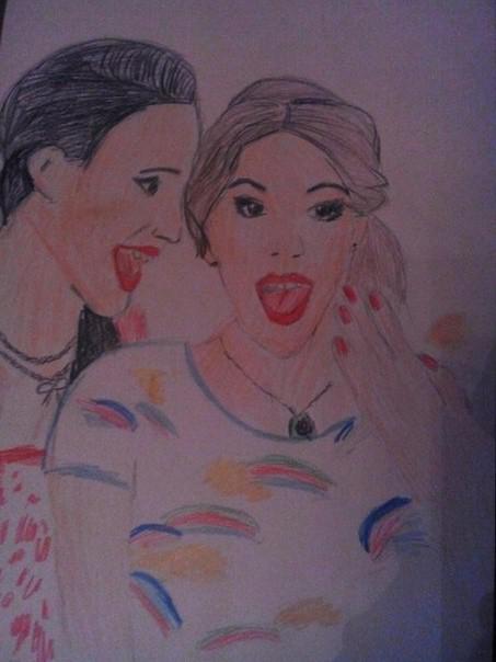 yoyiandtinu's tweet photo. Mi 10 dibujo es en honor a Lodo y Tini,me ayudarían con su RT? @TiniStoessel @lodocomello @paolocomello @alestoeessel http://t.co/fHflgTrAl0