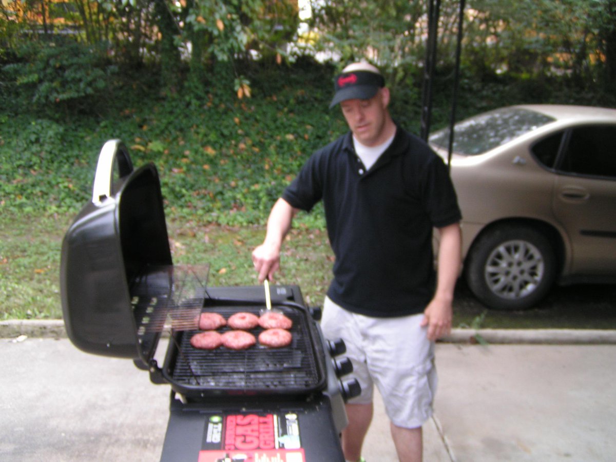 CoachBetts's tweet photo. @JasWitten82 I am not a hacker I'm a friend of the Weber Family . @CoachBetts http://t.co/guyqYthl76