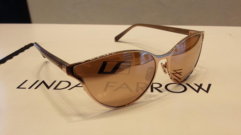 Linda Farrow Gallery tweet media