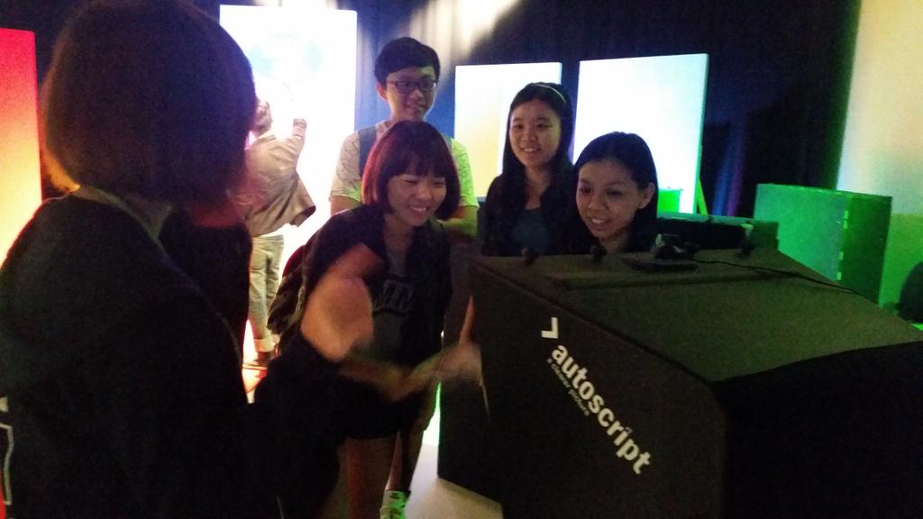 fmsuncut's tweet photo. These students had a try with our cameras. And they were definitely amazed by our prompter camera! #fmsuncut #NPOH15 http://t.co/GpTxXHEIu5