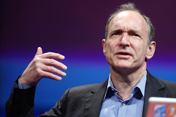 NjotoJr's tweet photo. 10 innovations that changed the world (http://t.co/tU0drjuNr2): 1989: Sir Tim Berners-Lee invents the World Wide Web http://t.co/lCzPz0ErsO