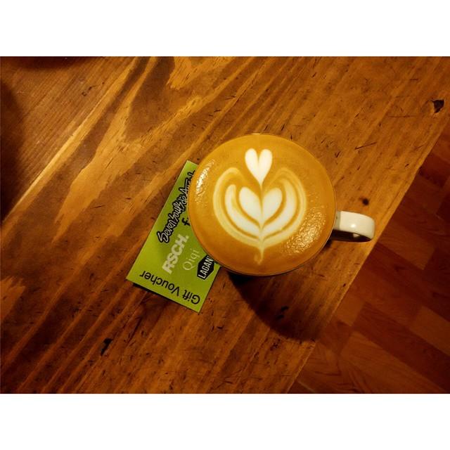 CoffeeBrue's tweet image. #Coffee Instagram by @qiqiebiannt Ini kopi ku hari ini....
Mana kopimu hari ini...???
;) ✌✌✌✌
#cappucino #simplet...